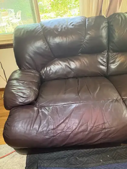 Recliner before leather repair